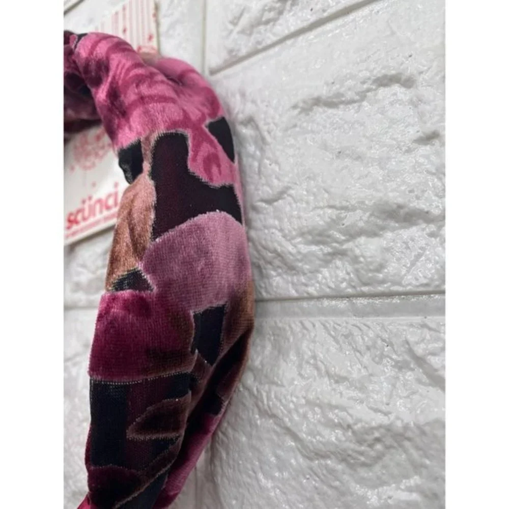 Scunci Headband Magenta Pink Velvet Headband‎ 1 Inch Wide New